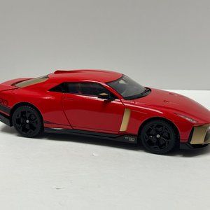 1:18 Scale Nissan GTR50 Spray Metal Sports Car Alloy Model Car Diecast Red
